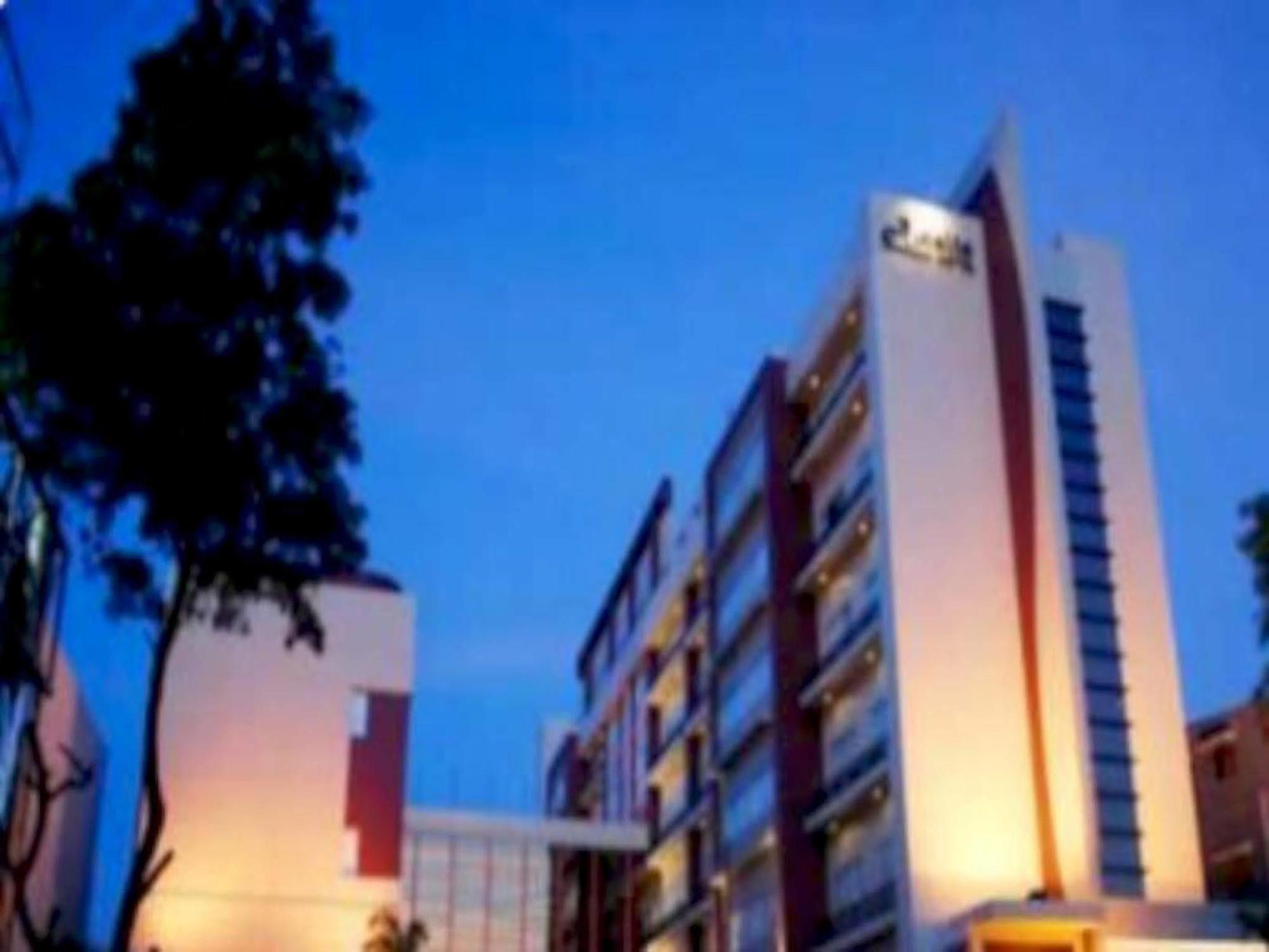Amalia Hotel Lampung Бандар Лампунг Екстериор снимка